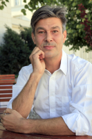 author-image